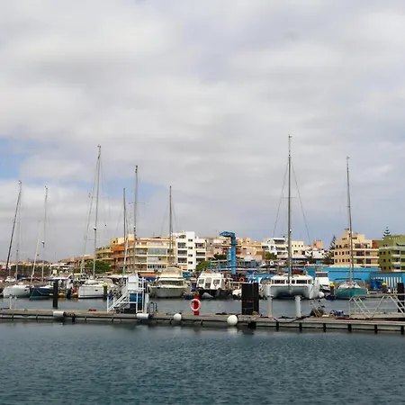 Relaxing Escape, Cozy Terrace Bravo's House Apartment