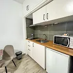 Διαμέρισμα Relaxing Escape, Cozy Terrace Bravo's House *