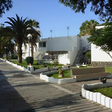 Relaxing Escape, Cozy Terrace Bravo's House Apartment