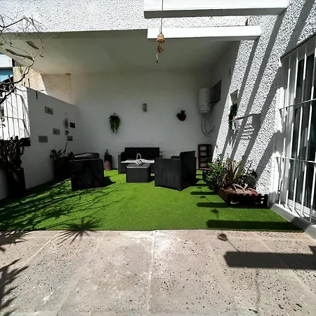 Relaxing Escape, Cozy Terrace Bravo's House