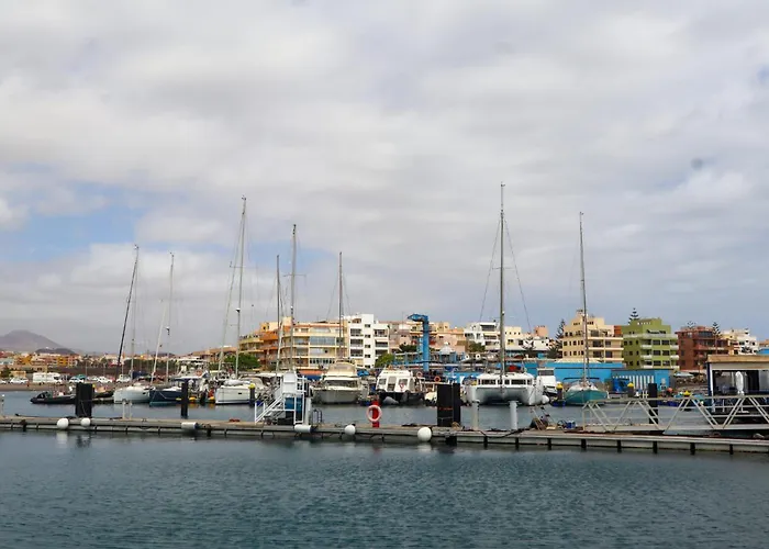 Relaxing Escape, Cozy Terrace Bravo's House Apartment