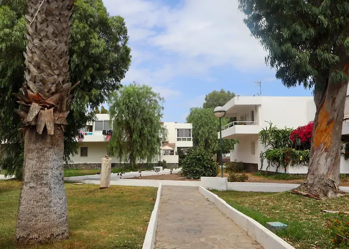 Relaxing Escape, Cozy Terrace Bravo's House *